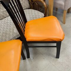 リサイクルショップどりーむ荒田店　No4474 ダイニングチェア　合成皮革　オシャレなオレンジ　同一商品計３点有りの画像