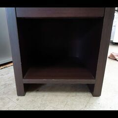 札幌お引き取り限定◆家具◆一生紀◆ナイトテーブル/2口コンセント◆ROIS-2 34◆W34 D35 H45の画像