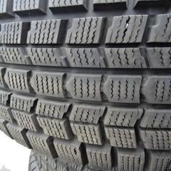【恵庭】ダンロップ　グラントレックSJ7　235/60R16　4本セット　スタッドレスタイヤの画像