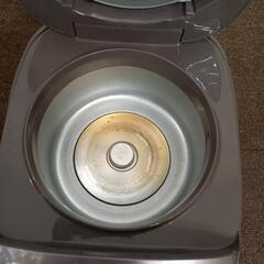 象印　マイコン炊飯ジャー　３合　NS-LF05  2014年製品の画像