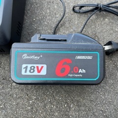 マキタ互換waitley  18V
バッテリー、充電器セットの画像