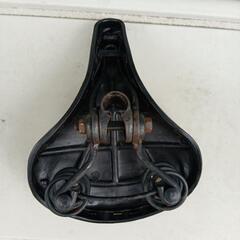ママチャリ 自転車 サドル のみ 黒の画像