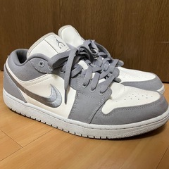 Nike Air Jordan 1 Low "Light Steel Grey"の画像