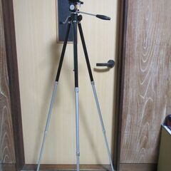 カメラ三脚　2台まとめて　金属系　MINETTE　ELEVATOR　TPIPOD　Sー３　ケース付　プラスチック系　KENKO　未使用？　の画像