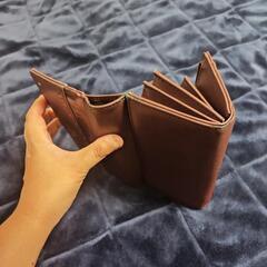 ベベダヤン　長財布の画像