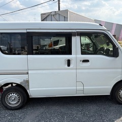 nv100クリッパーバンの画像