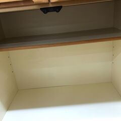★リユースのサカイ幸手店★SJ10253★ジモティ割あり★  食器棚 ベージュ W81×D46×H195 クリーニング済み の画像