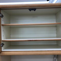 ★リユースのサカイ幸手店★SJ10254★ジモティ割あり★  食器棚 ベージュ W75×D45×H195 クリーニング済み の画像