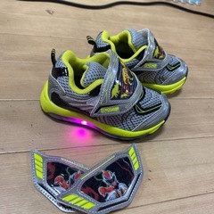 15cm  光るスニーカー　男の子　未使用の画像