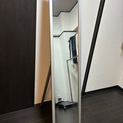 スタンドミラーの画像