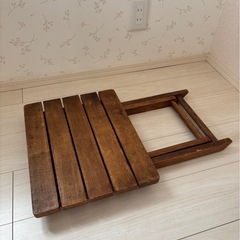 ウッドチェアの画像