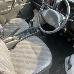 短期出品　車検2年付　キャリートラックエアコン付　5速　74500kmの画像