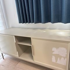 IKEAのスチールキャビネットの画像