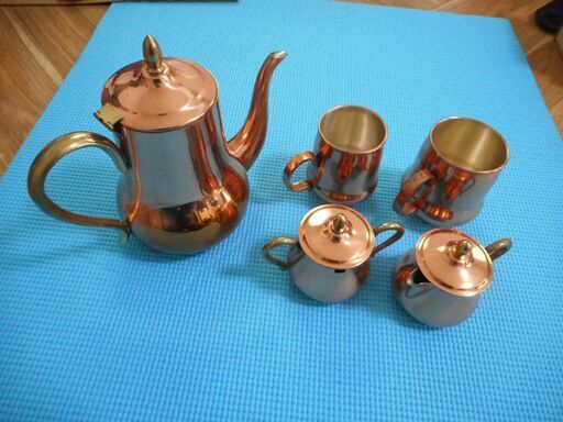 程度良好　銅製　ティーセット　ティーポット，カップ2個，ミルクピッチャー，シュガーポット　USED