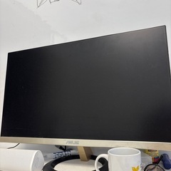モニター（ディスプレイ）パソコン繋げたりするもの
