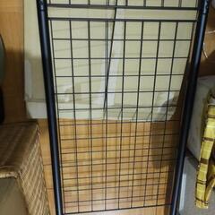 突っ張り式フェンス　パーテーション　バック掛けの画像