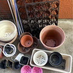 園芸用品　80点以上　植木鉢　プランター　大量の画像