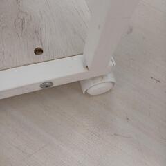 【ドリーム尾浜店】キャスター付3段ミニラック　WH　※多少の使用感あり　 高さ(H)64cm× 幅(W)42.5cm× 奥行(D)29cmの画像