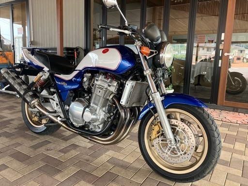値下げ❗️予備検査付き！走行距離7千Km HONDA CB1300SF SC40 機関良好　SP忠男マフラー　キャブレターOH ブレーキ・クラッチマスターOH 油脂類交換 値下げ❗️予備検査付き！走行距離7千Km HONDA CB1300SF SC40 機関良好