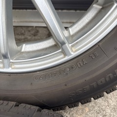 スタッドレスタイヤ　アルミホイール付　コンパクトカー等にの画像