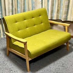 ✅ 美品‼︎ 天然木使用のシンプルな二人掛け ソファの画像
