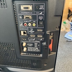 H2508-303 SHARP 液晶テレビ AQUOS LC-32V5 2011年製 動作確認済み リモコン付き キズ汚れ有りの画像