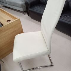 リユースのサカイ栃木店★ジモティ割あり★  椅子 ホワイト W47×D56×H102 クリーニング済み TC10381の画像