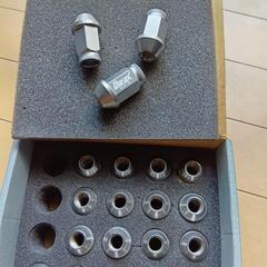 レーシングナットの画像