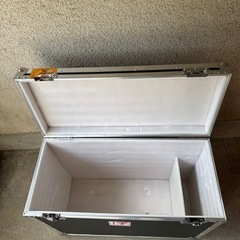 頑丈な箱　輸送　輸出　輸入　無料の画像