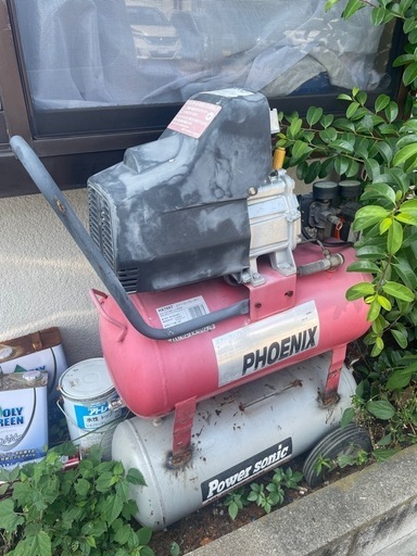 エアーコンプレッサー