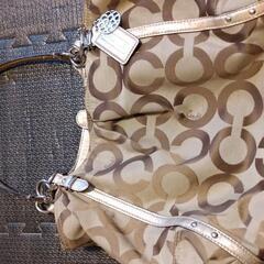 ①ちょっと大きめ？COACHバック🙋商談中の画像