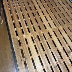 ベッドフレームの画像