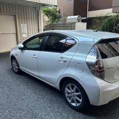 トヨタアクアの画像