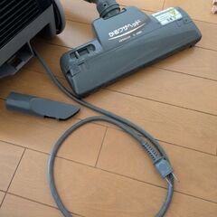 日立　紙パック掃除機の画像