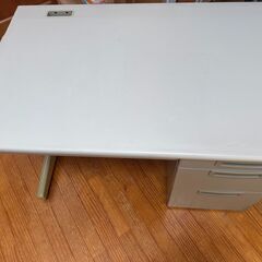 PLUS・デスク(机)の画像
