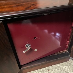 金庫　棚　家具の画像