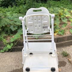 山善　コンフォート　折りたたみシャワーチェアの画像