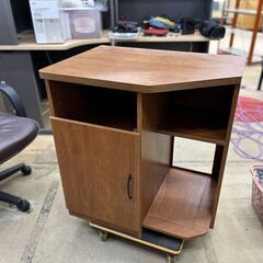 輸入家具差し上げます。収納ラック、本棚、キッチンカートの画像