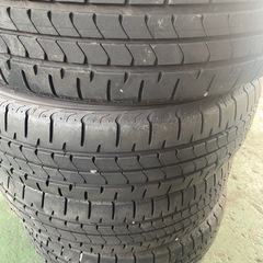 165/55R15タイヤ４本の画像