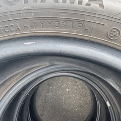 スタッドレスタイヤ185/60R15の画像