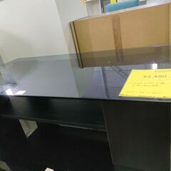 ジャングル×2大型良品館　ガラスローテーブル　センターテーブル　家具　インテリア　リビング　和泉市の画像