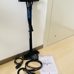 【ほぼ新品 】⭐︎必需品セット⭐︎クロスバイク BRIDGESTONE ANCHOR RL1 空気入れ、鍵、スマホフォルダー付きの画像