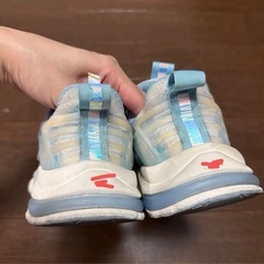 スニーカー　21cmの画像