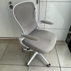 【無料/0円】Hbadaオフィスチェア 椅子 跳ね上げ式アーム 腰痛 デスクチェア の画像