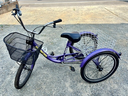 お値下げします！美品☆前後に籠2つ付き☆大人用三輪車☆パープル☆売ります！