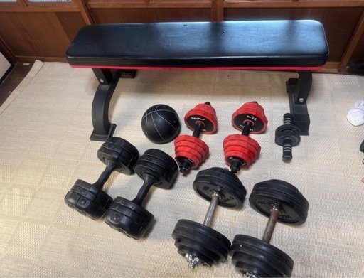 筋トレセット　ダンベル30kg.15kg.10kg フラットベンチ　メディシンボール5kg 腹筋ローラー