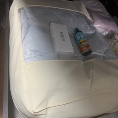 客用布団セット(シングル)敷布団、シーツ、掛け布団、掛け布団カバー、枕、枕カバー、不織布収納用ケースの画像