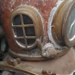 潜水ヘルメットの画像