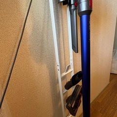 ダイソンV7掃除機·部品·スタンドの画像