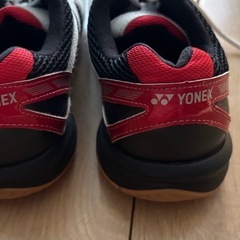 バドミントンYONEXシューズの画像